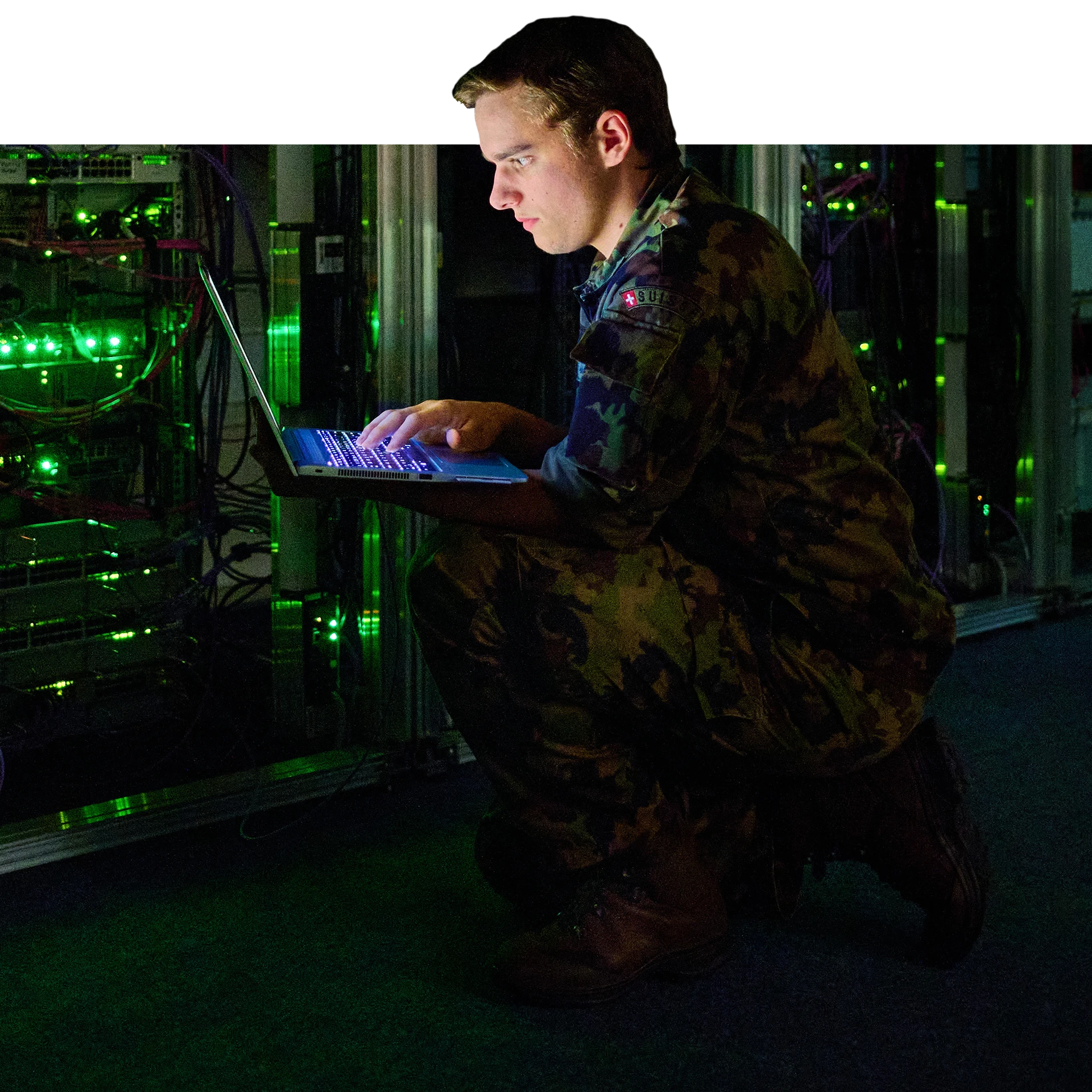 Cybersoldat beim Coden